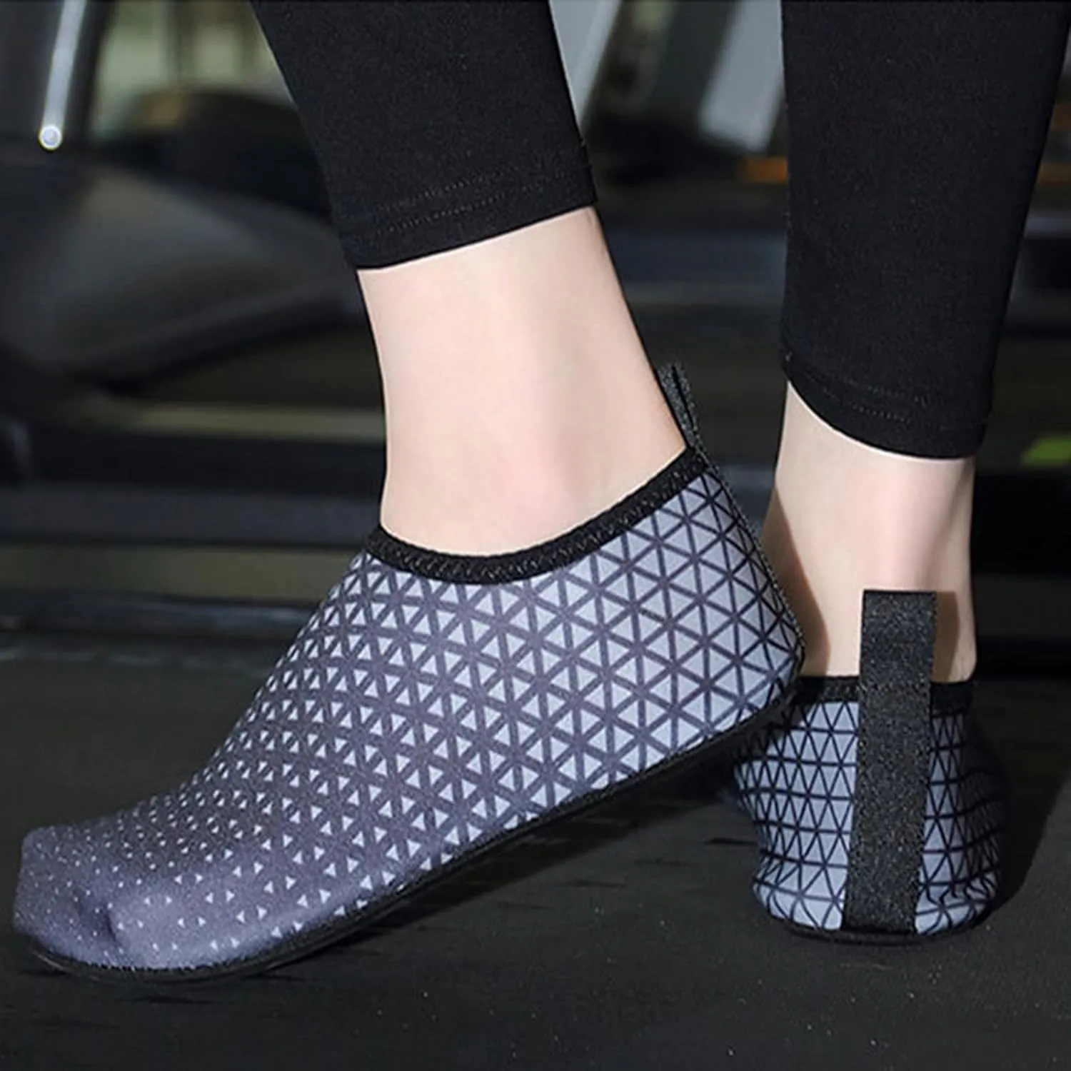 Aqua Shoes Mens Womens Quick Dry Water Swim Beach Pool Surf Hiking Kayaking Diving Yoga Barefoot Outdoor Sports Design
