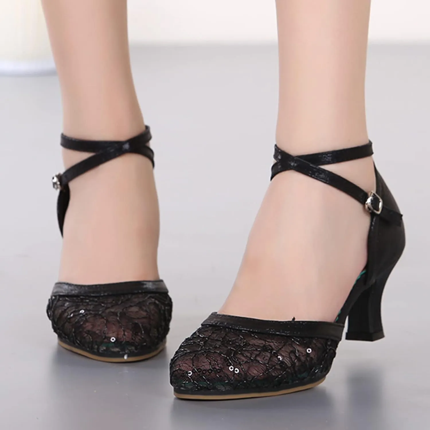 Ballroom Shoes Women 1920s Latin Dance Shoe Low Heeled Party Shoes Professional Dancing Heels Closed Toe Short Heels
