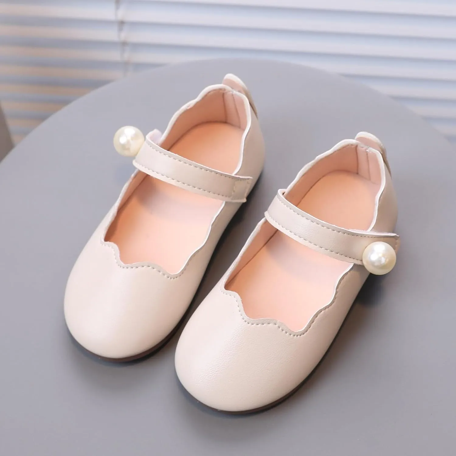 IWIHMIV Girls Dress Shoes Comfortable Mary Jane Shoes Flower Girl Soft Soled Non Slip Ballet Flat Shoes for Wedding Party