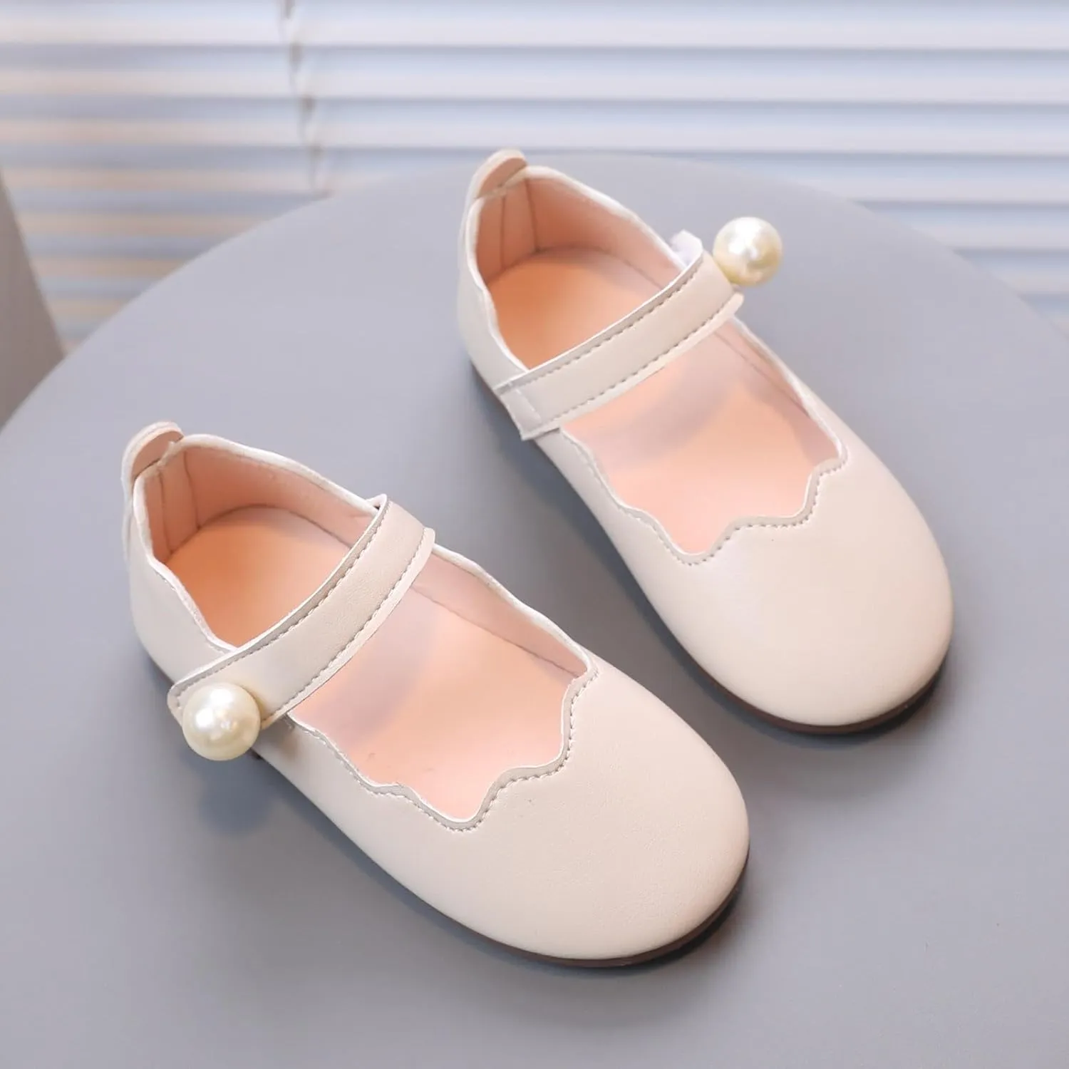 IWIHMIV Girls Dress Shoes Comfortable Mary Jane Shoes Flower Girl Soft Soled Non Slip Ballet Flat Shoes for Wedding Party