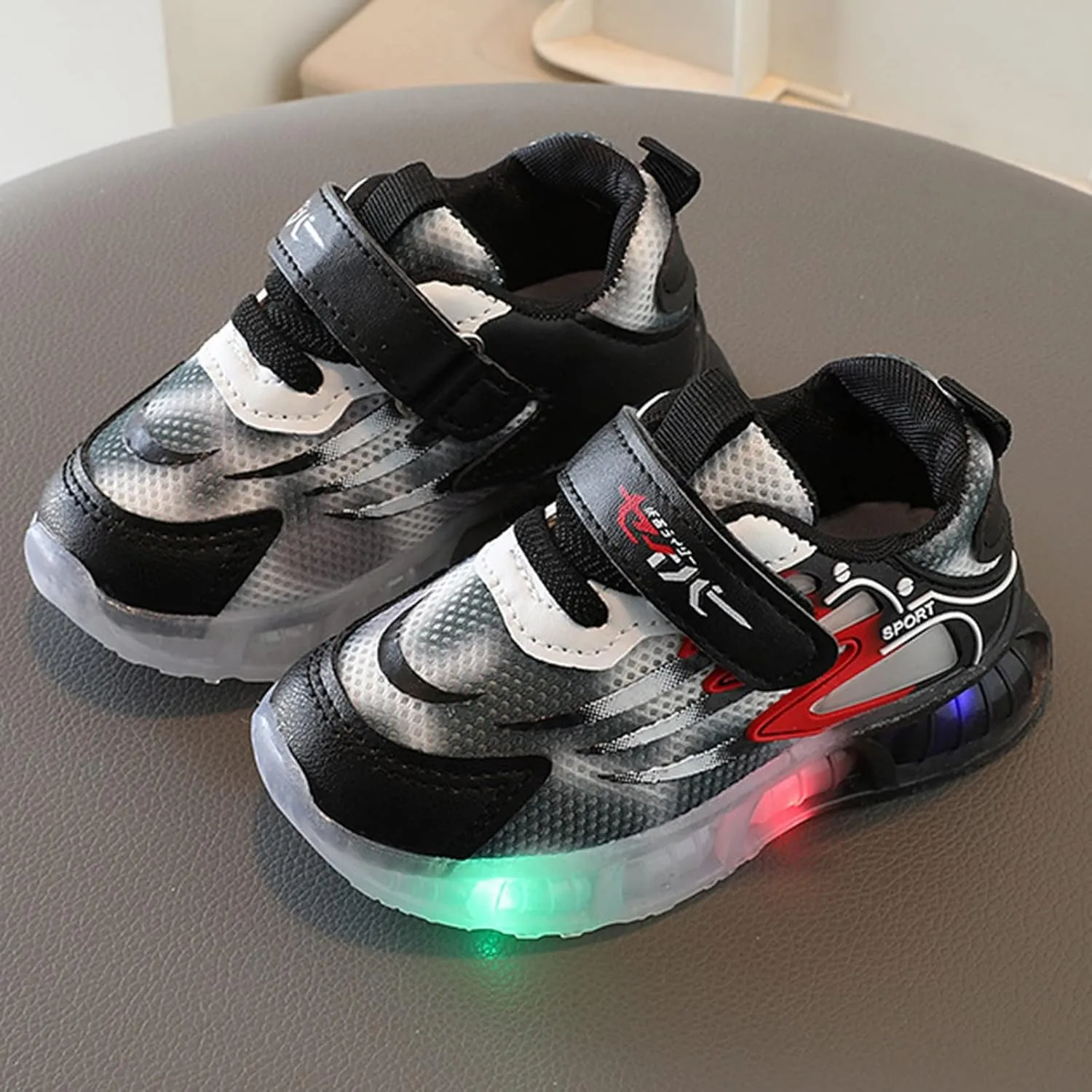 Light Up Shoes for Boys Girls Toddler Led Walking Shoes Kids Non Slip LED Mesh Breathable Outdoor Casual Shoes
