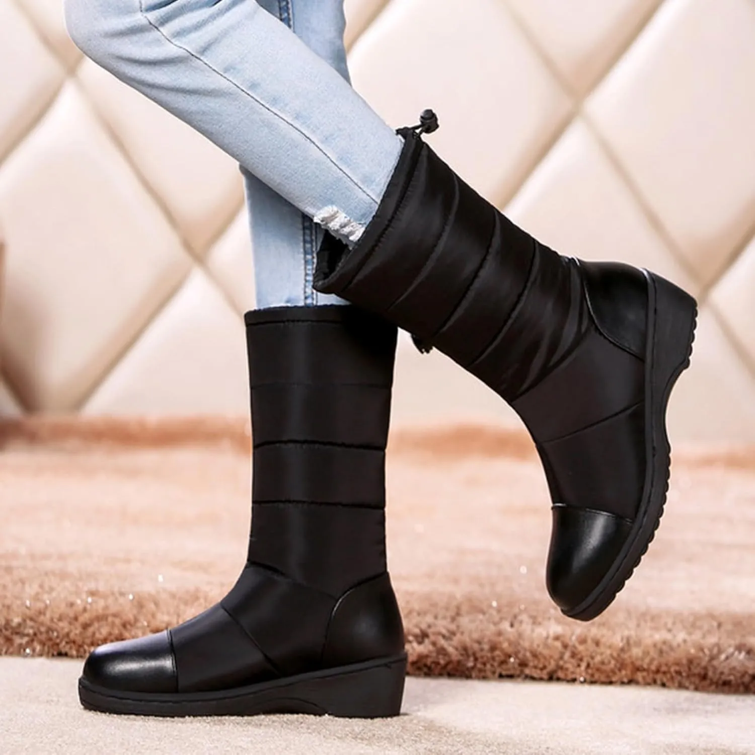 Winter Warm Padded New Flat Bottom Thickened Down Fabric Mid Calf Snow Boots Big Size Womens Fashion Boots Wide