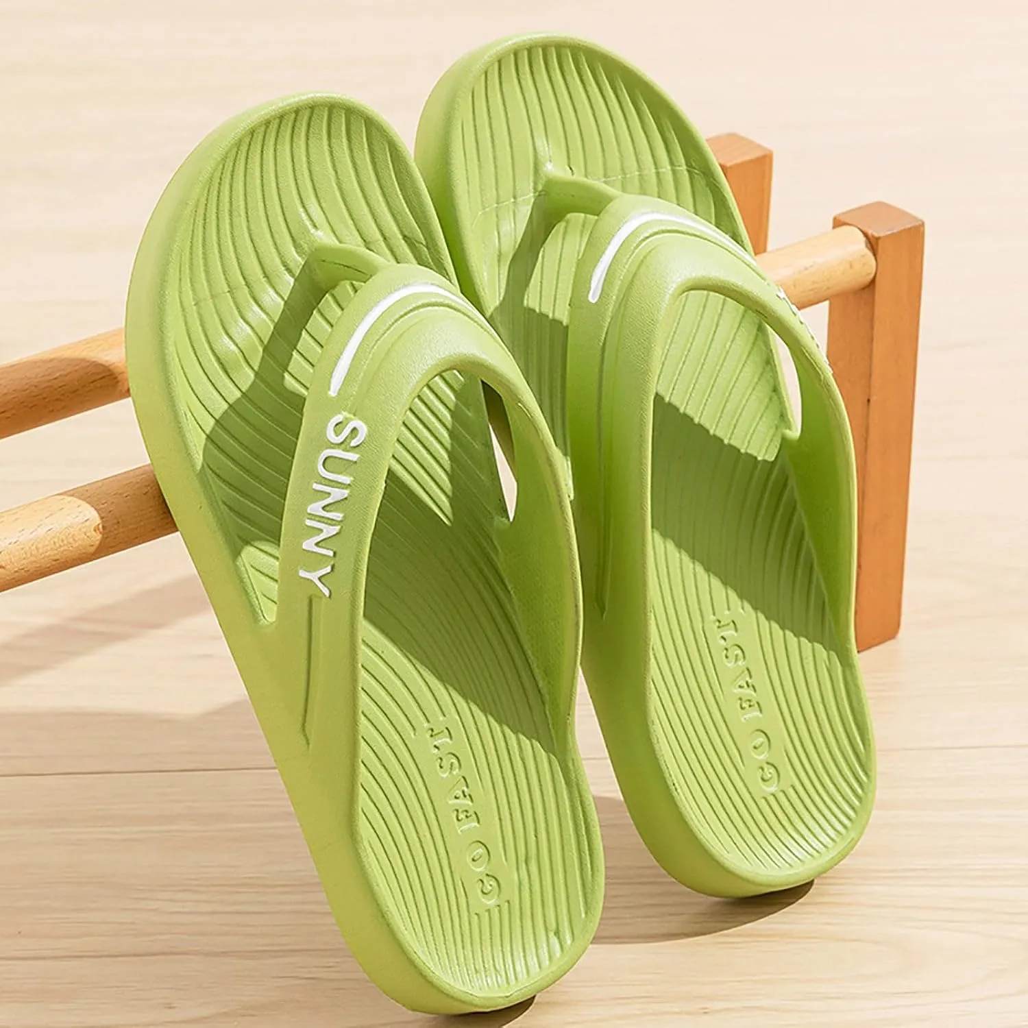Women Pillow Slippers for Women and Men Shower Slides Non Slip Quick Drying Bathroom Sandals Flip Slipper Flip Flops