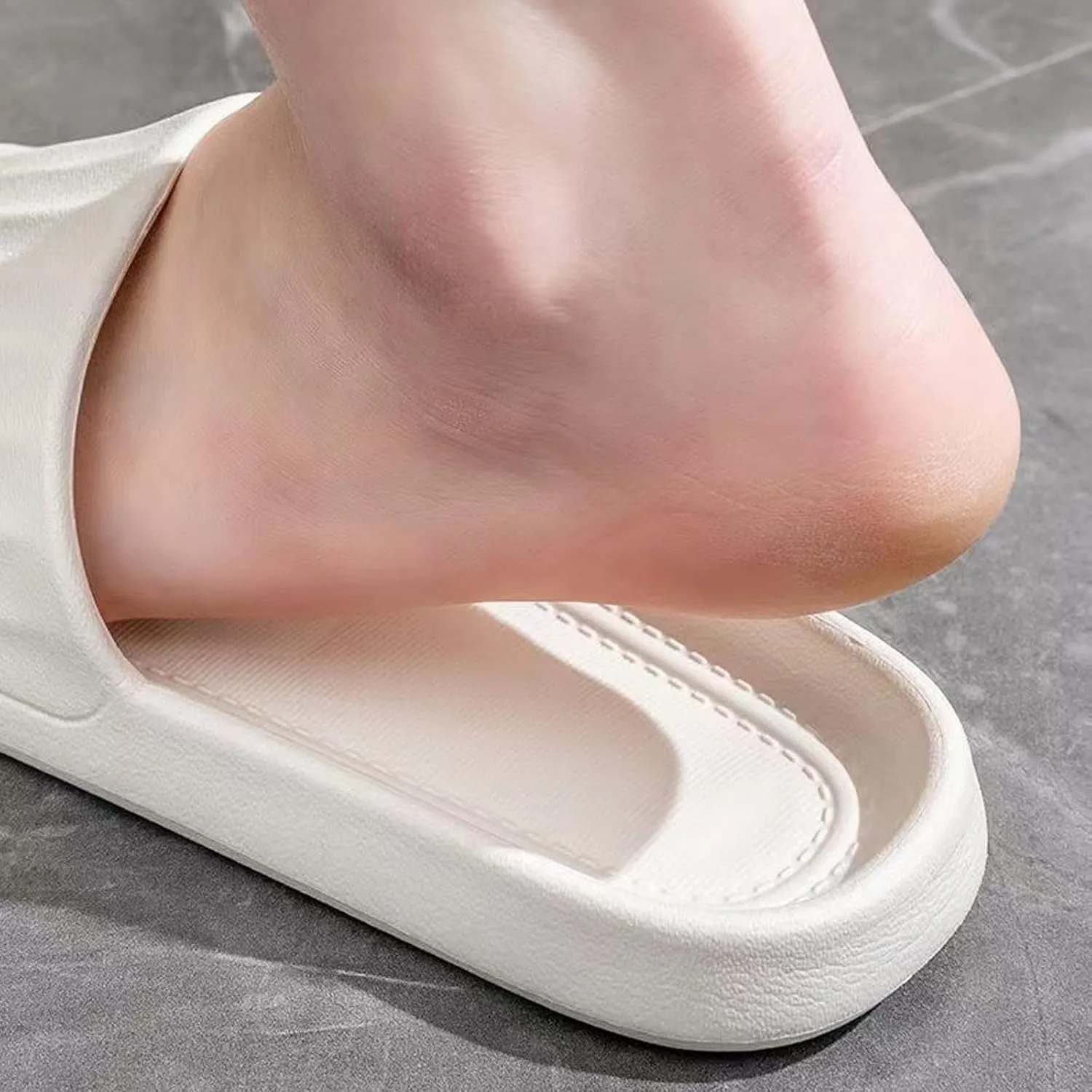 Women Slides Shower Shoes for Living Room Pool Beach Showers Swim Sandals Confortable Non Slip Shower Shoes