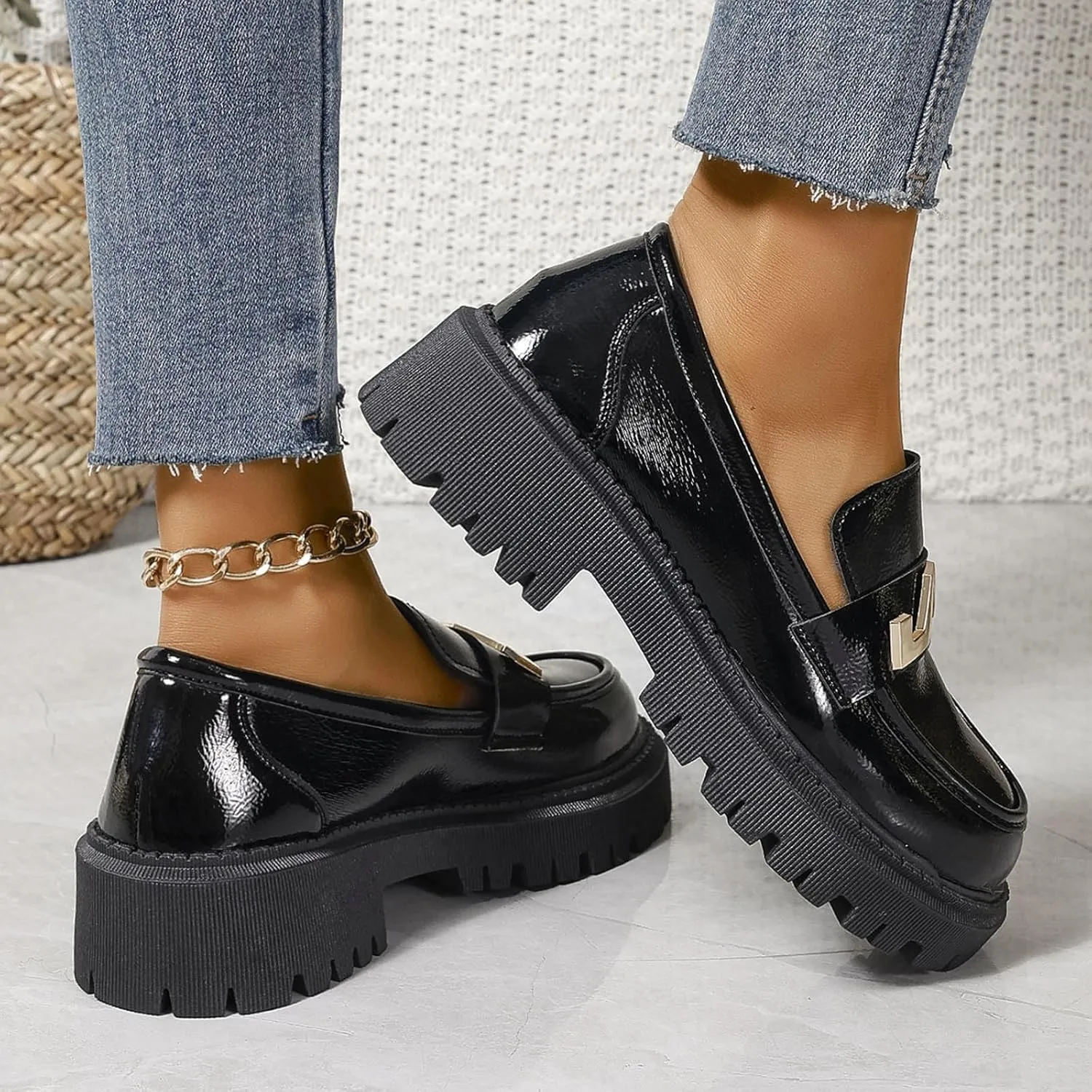 Women’s Mary Jane Shoes Retro Thick Bottom Leather Shoes Comfortable Lug Sole Non Slip Shoes Orthopedic Loafers