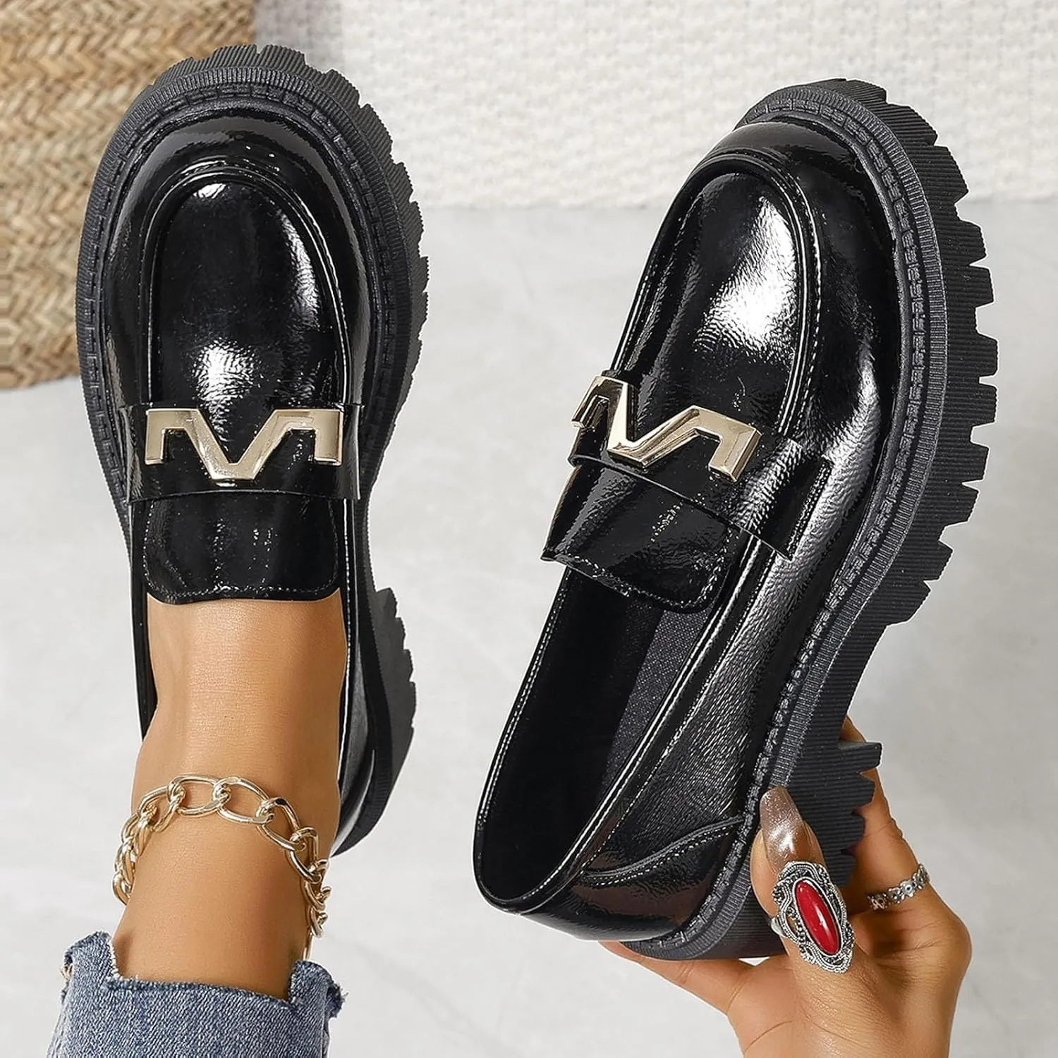 Women’s Mary Jane Shoes Retro Thick Bottom Leather Shoes Comfortable Lug Sole Non Slip Shoes Orthopedic Loafers