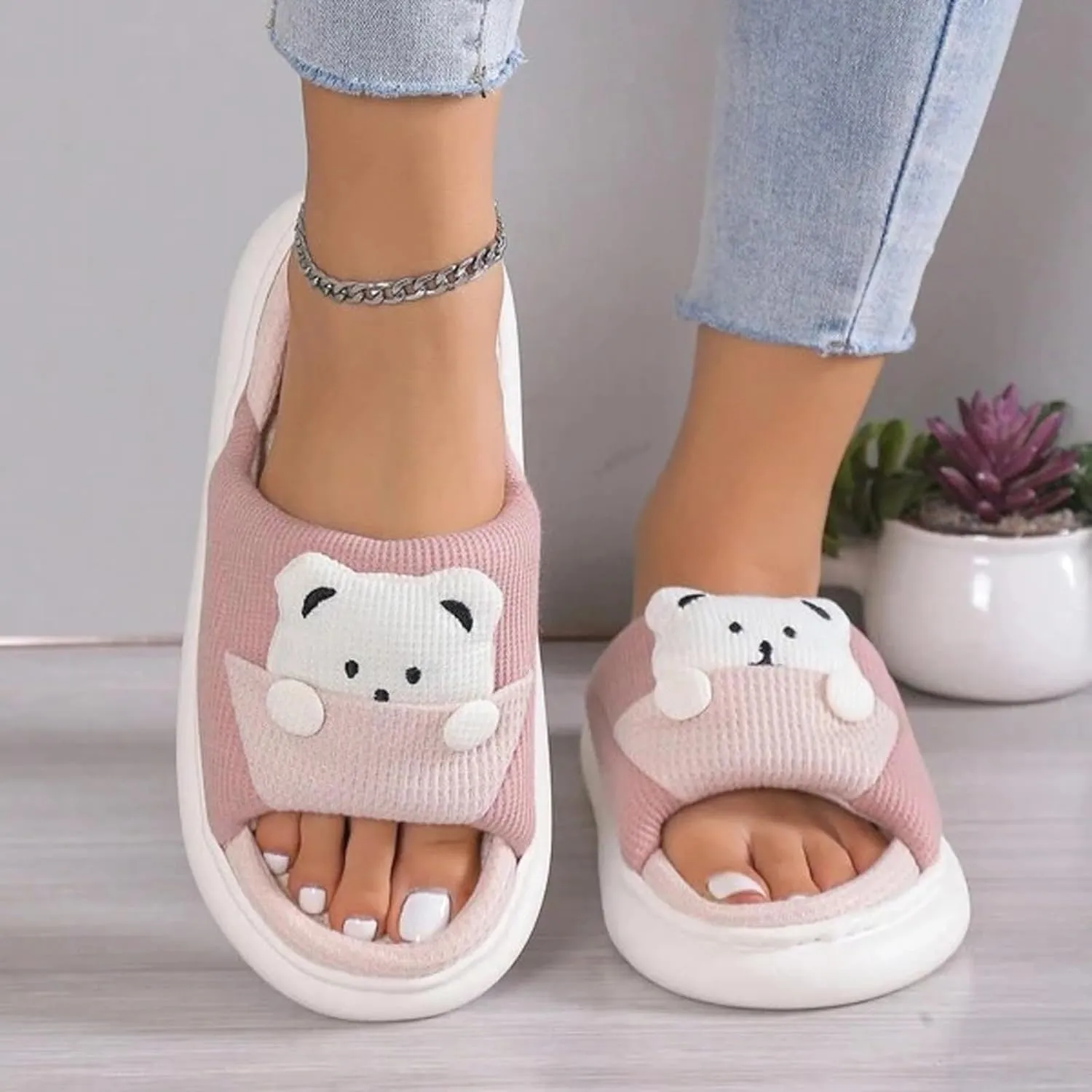 Women's Non Slip Slippers Quick Drying Shower Slide Non Slip Pool Slides Women's Cloud Slides
