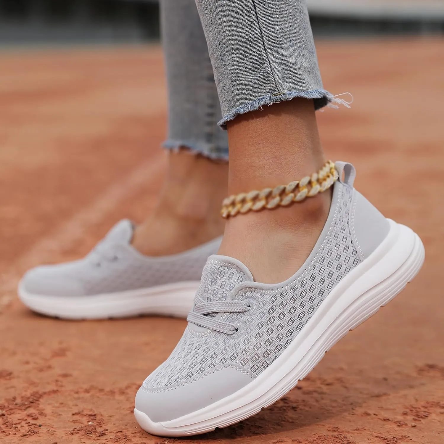 Womens Walking Shoes Tennis Lightweight Gym Sneakers Slip On Low Cut Workout Trainer Sport Breathable Mesh Running Shoes Comfortable Fashion Sneakers for Outdoor