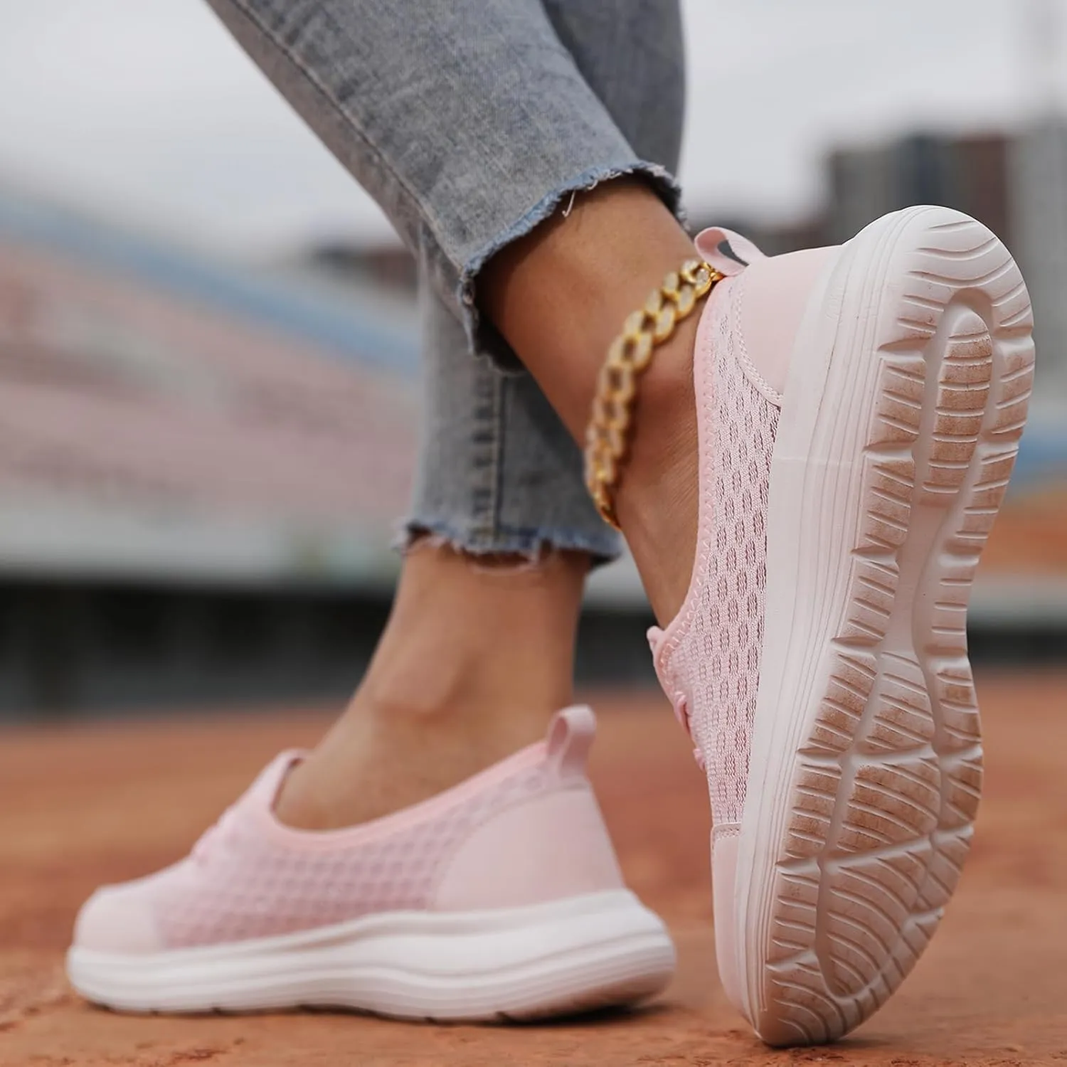 Womens Walking Shoes Tennis Lightweight Gym Sneakers Slip On Low Cut Workout Trainer Sport Breathable Mesh Running Shoes Comfortable Fashion Sneakers for Outdoor